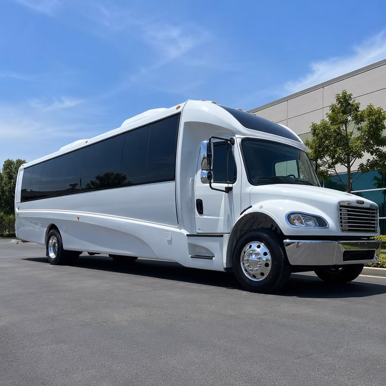 apple valley 25 passenger minibus