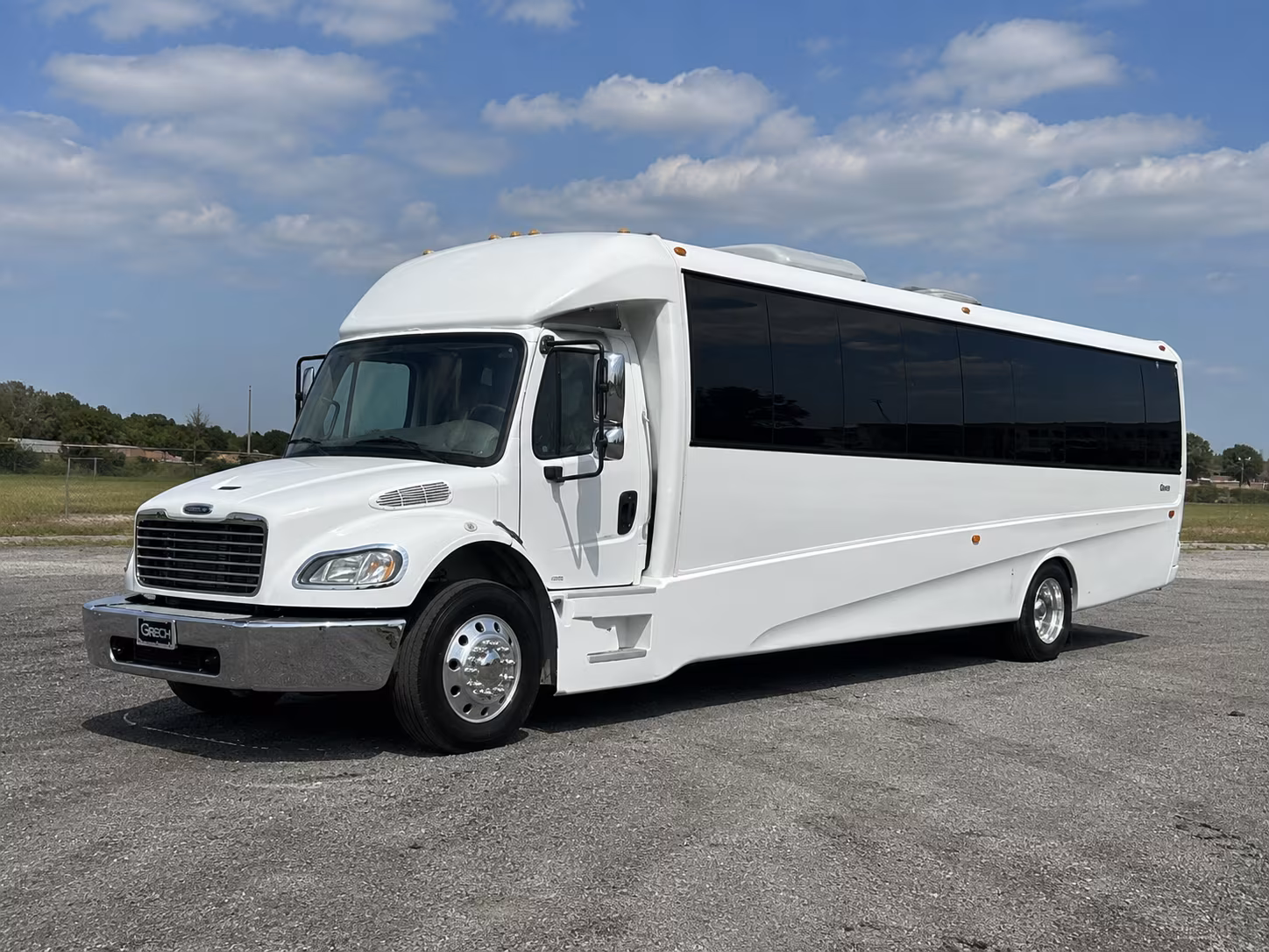 apple valley 50 passenger party bus