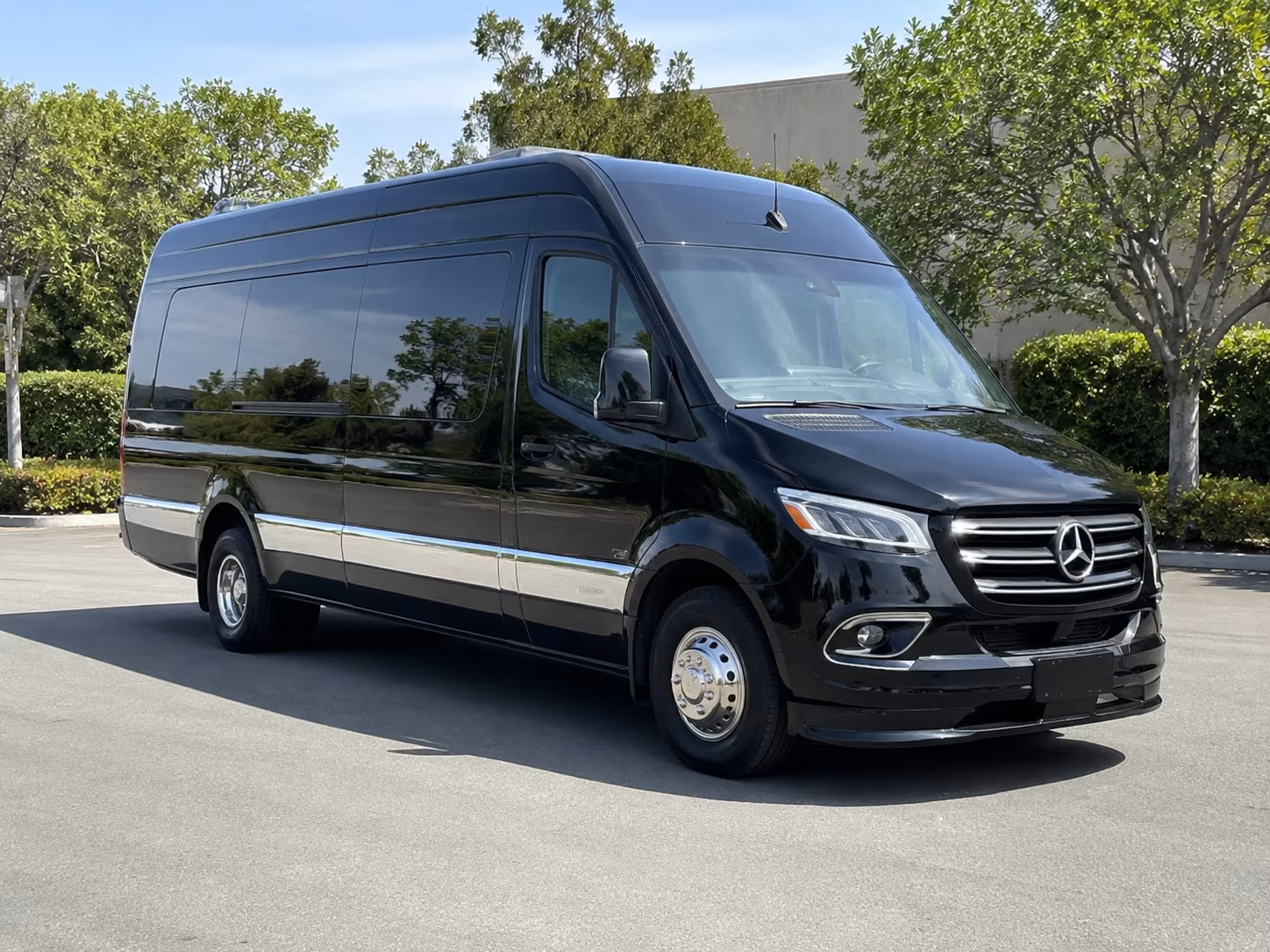 apple valley sprinter van with driver