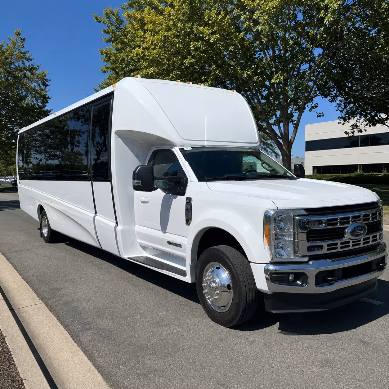 corporate and group event buses for apple valley businesses