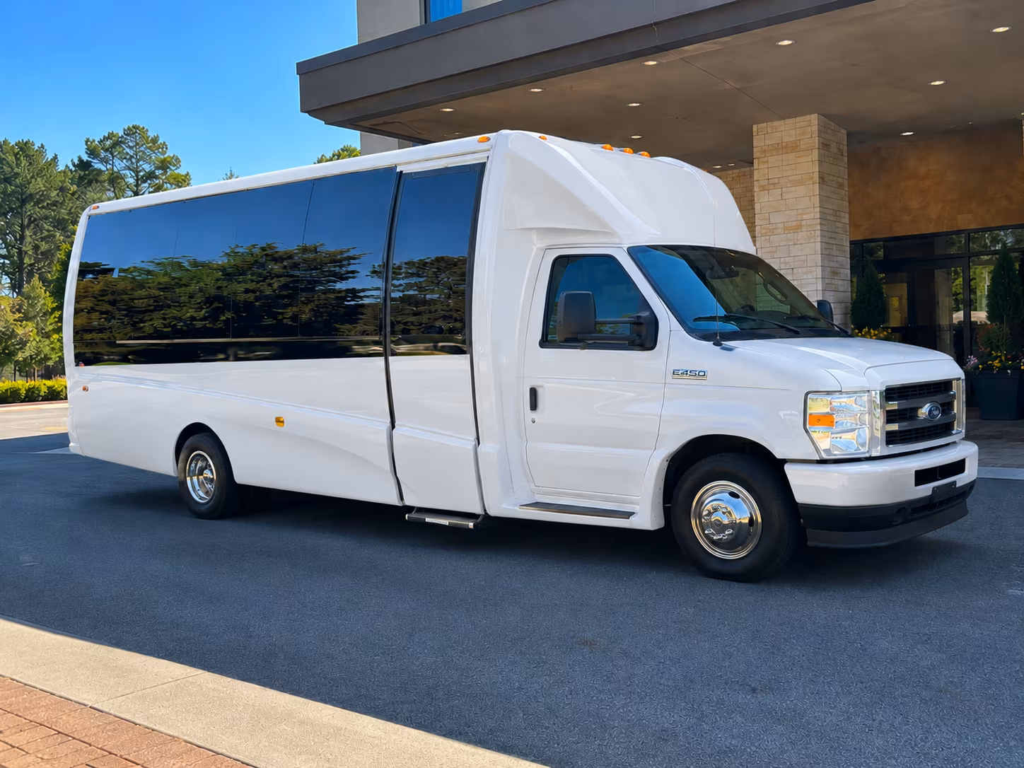 multi day corporate bus rentals and extended event shuttle services